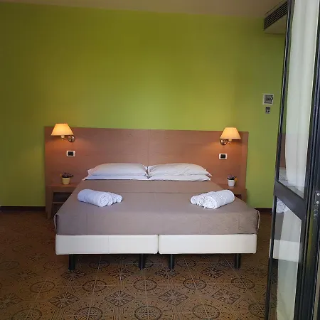 Bologna Hotel 3*
